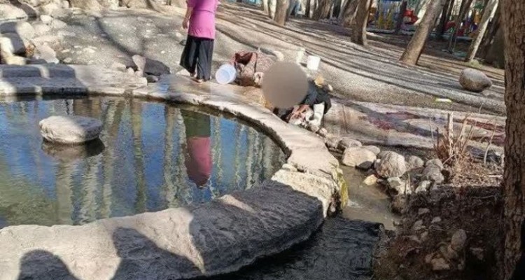 برداشتن حصارکشی و شستشوی قالی در سراب هرسین!