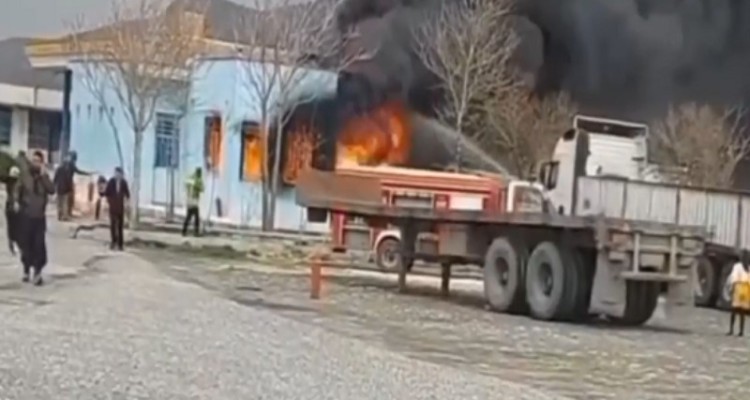 آتش‌سوزی ساختمان پمپ بنزین تمرگ شهرستان هرسین