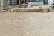 هرسین دریاچه آب‌های سطحی شد+عکس و فیلم