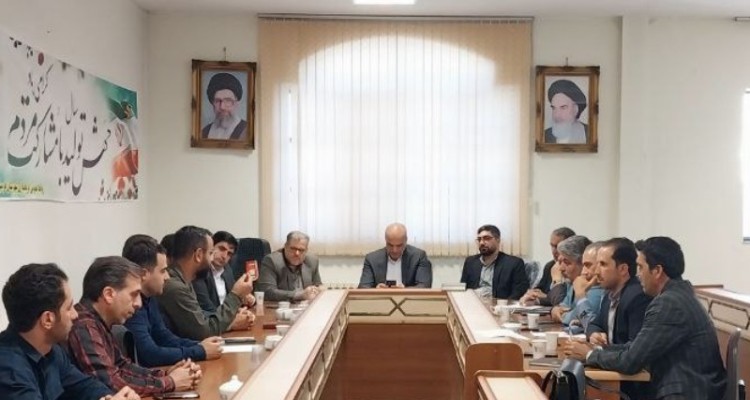 تحقق مصوبات سفر استاندار به هرسین