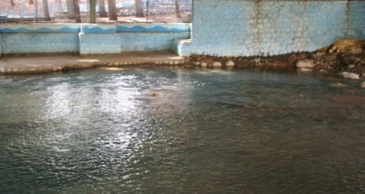 دبی آب سراب هرسین 2200لیتربر ثانیه است