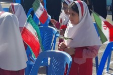 زنگ شکوفه ها در مدارس هرسین نواخته شد