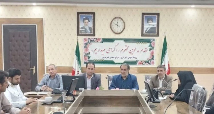 خواستار افزایش تاب آوری و پایبندی به رفتار حرفه ای رانندگان تاکسی هستیم