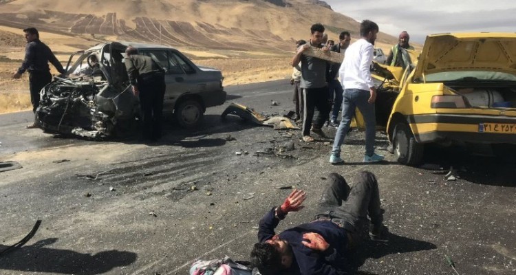 7فوتی و مصدوم در تصادف زنجیره ای محور هرسین به نورآباد