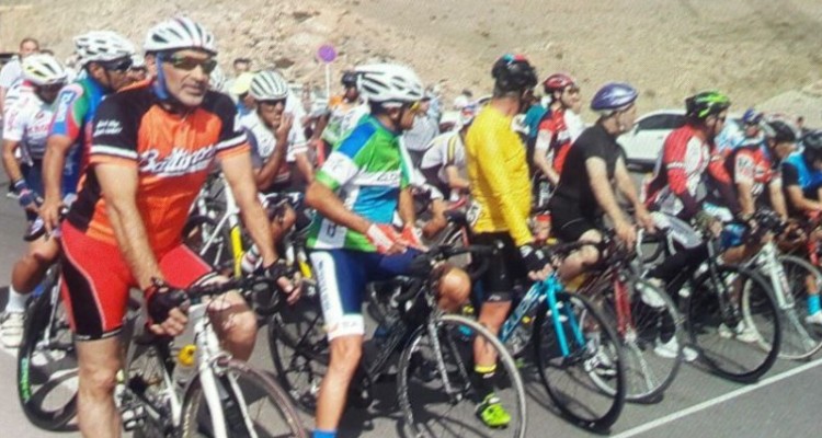 حضور پیشکسوت هرسینی درمسابقات قهرمانی کشور در کرج