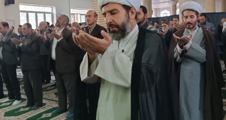 تصاویر نماز جمعه 11   ,آبان شهرستان هرسین