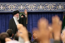 مطمئن باشید مسئولین کشور در جهت مقابله منطقی با دشمن تعلل و کوتاهی نخواهند کرد