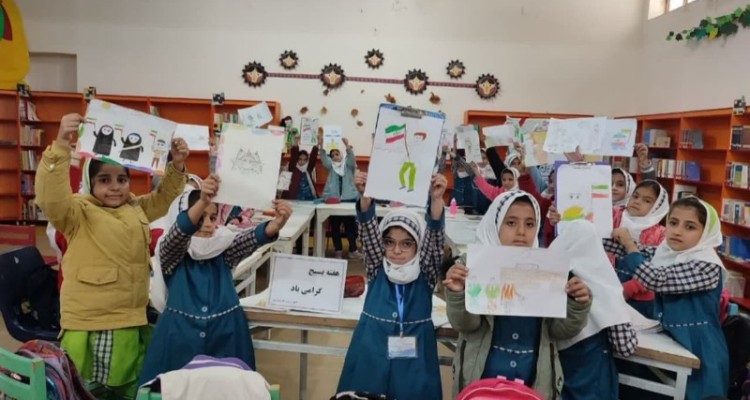 برگزاری ایستگاه نقاشی به مناسبت هفته بسیج در هرسین