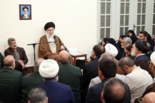 تلاش برای جدایی دین و تمدن ایرانی غلط است