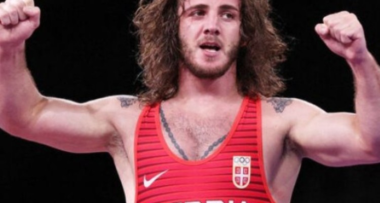 نقره‌داغ شدن عنوان‌دار کشتی جهان و المپیک