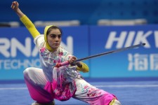 لایک و کامنت های چینی پای پست زهرا کیانی؛