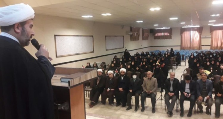 اجتماع بزرگ دختران حاج قاسم در هرسین برگزار شد