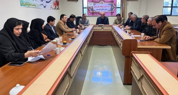 لزوم ترویج فرهنگ کتابخوانی و نهادینه سازی سنت اهدای کتاب