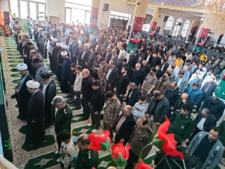 برگزاری نماز عبادی سیاسی جمعه در هرسین/ گزارش تصویری