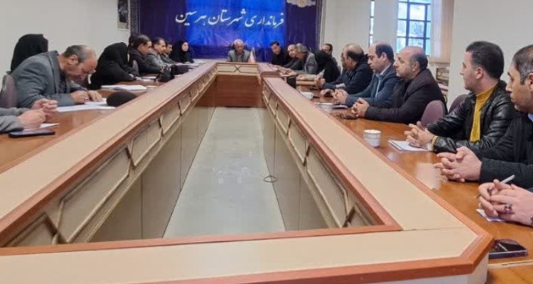 اقدامات ما باید در راستای ایجاد تولید و اشتغال استوار باشد