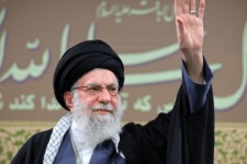 امام خامنه‌ای، رهبر و پیشوای مسلمانان جهان به شهادت رسیدند