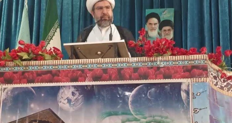 امام ما را شهید کردند اما خدای خامنه ای زنده است