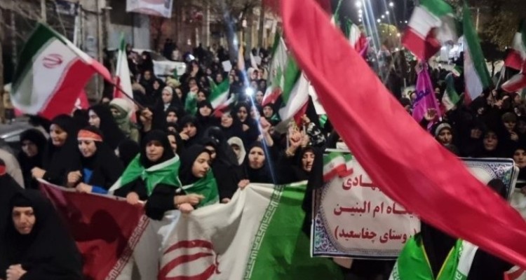 دارالمومنین هرسین، بار دیگر صحنه حضور حماسی مردم شد