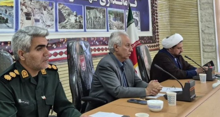 دستگاه های دولتی با حداکثر توان به مردم خدمت کنند