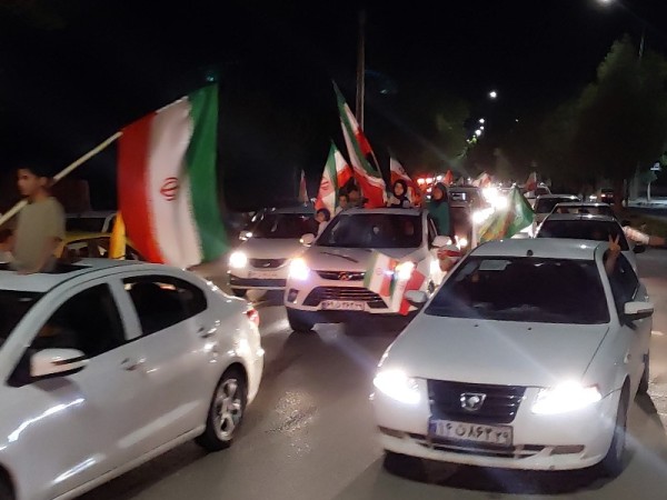 کاروان خودرویی در هرسین در صد و بیست پنجمین شب حضور در خیابان