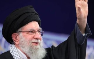 پیکر علی ثانی شیعیان به مسجد جمکران رسید