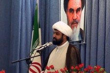 بزرگترین درس غدیر این است که دین از سیاست جدا نیست/اتفاقی جلوه دادن ملاقات با رئیس جمهور امریکا کلاه سر مردم گذاشتن است