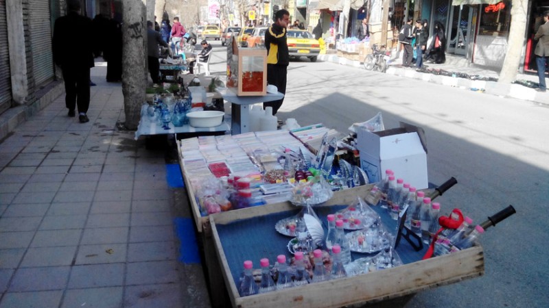 کسادی بازار شب عیددر هرسین/یارانه هم نتوانست سکوت بازار را بشکند  کسادی بازار شب عیددر هرسین/یارانه هم نتوانست سکوت بازار را بشکند