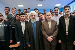 عدم تلاش دولت و وزارت آموزش و پرورش برای بررسی به حق بودن یا نبودن مطالبات معلمان/ عوامل اصلی تلاش برای انحراف در مطالبات صنفی معلمان در کرمانشاه چه کسانی هستند؟ عدم تلاش دولت و وزارت آموزش و پرورش برای بررسی به حق بودن یا نبودن مطالبات معلمان/ عوامل اصلی تلاش برای انحراف در مطالبات صنفی معلمان در کرمانشاه چه کسانی هستند؟