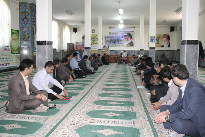 جلسه اخلاق در هرسین برگزار شد/حجت الاسلام باقری:مدیر جامعه اسلامی باید زندگیش الگو و شایسته باشد