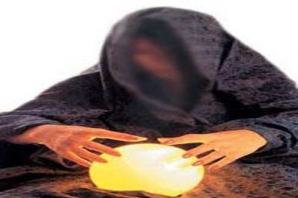 جن گیری و رمالی در شورای مشورتی اصلاحات کرمانشاه/ آیا زن "کف بین" کرجی به اصلاح طلبان خط می دهد؟ جن گیری و رمالی در شورای مشورتی اصلاحات کرمانشاه/ آیا زن "کف بین" کرجی به اصلاح طلبان خط می دهد؟