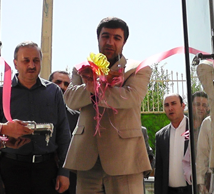 افتتاح درمانگاه جامع شهری و روستایی  با اعتبار یک میلیارد تومان در هرسین   