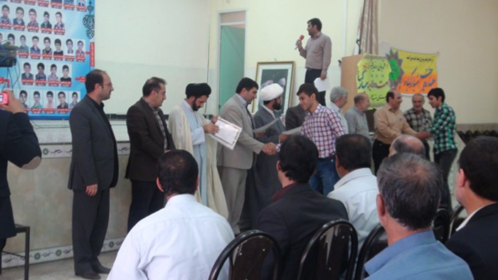 طی مراسمي از دانش آموزان برتر شهرستان هرسين تجليل شد/یاور محمدی: وجود امكانات و فضاي متناسب با روحيات دانش آموزان در ترقي و يادگيري آنان بسيار مفيد است