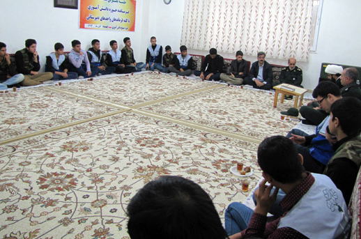 دیدار اعضای بسیج دانش آموزی هرسین با امام جمعه شهرستان