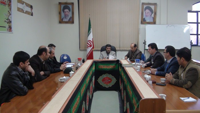 یاور محمدی: شهرداري و ارگان هاي مربوطه از صدور مجوز براي صنوف مزاحم  در محيط شهري خودداري کنند