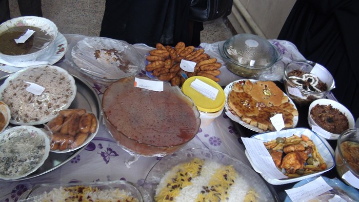برگزاري جشنواره غذاهاي سالم و سنتي در روستاي چشمه كبود بخش مركزي هرسين