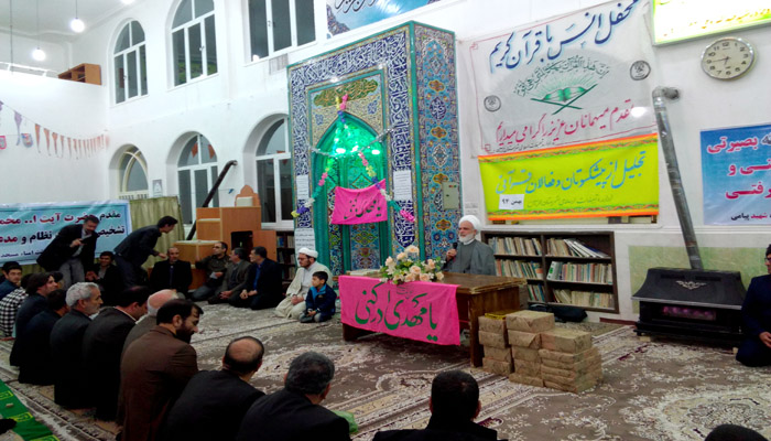 امنیت و آسایش امروز کشور مدیون خون شهدای انقلاب و مدافع حرم است/ دشمنان برای نفوذ در مراکز حساس و تصمیم گیری نظام نقشه دارند