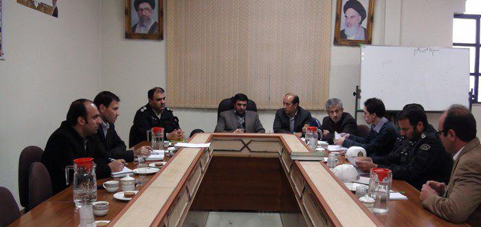 لزوم انجام طرح جامع ترافیکی در محدوده بیستون /مهمترين معضل ترافيكي هرسين حضور ماشین های دوره گرد در خیابان های اصلی شهر در ايام پايان سال است /