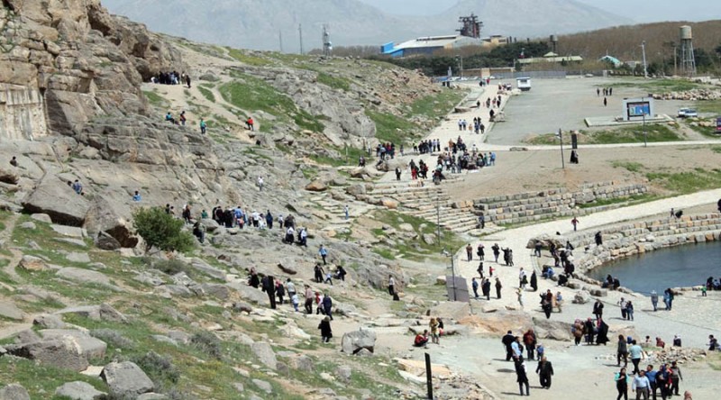 بازدید گسترده گردشگران از سایت جهانی بیستون+تصویر