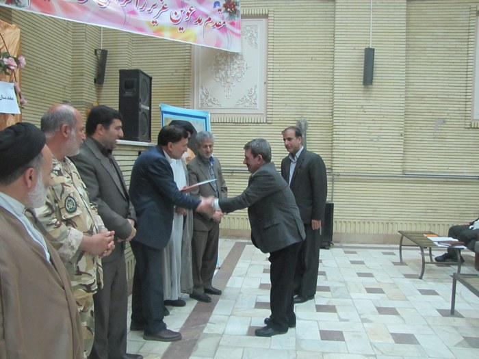 برگزاری مجمع سالانه خیرین مدرسه ساز در بخش بیستون/ تجلیل از 10خیّر شاخص مدرسه ساز