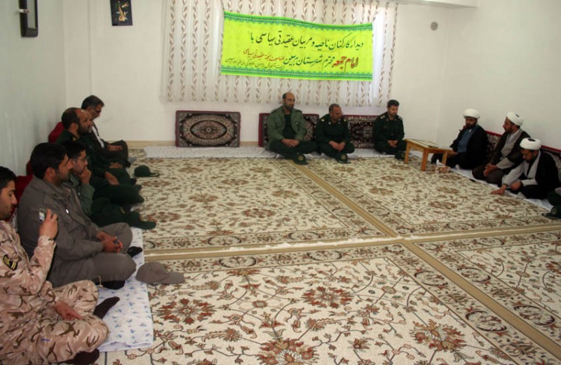 دیدار پرسنل سپاه ناحیه هرسین با امام جمعه شهرستان