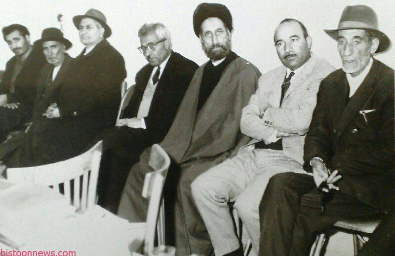 مرحوم توکل حامد طلایه دار مدارس نوين در هرسین + عكس