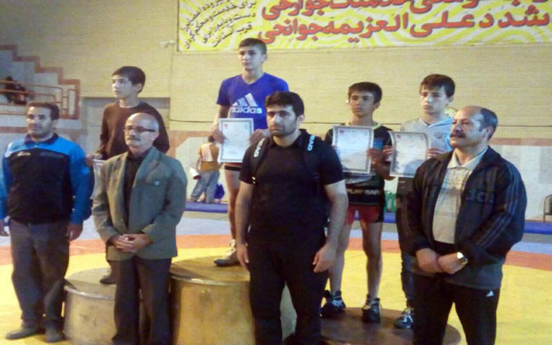 رکورد شکنی نونهالان کشتی شهرستان هرسین با 4 مدال طلا در مسابقات قهرمانی استان  رکورد شکنی نونهالان کشتی شهرستان هرسین با 4 مدال طلا در مسابقات قهرمانی استان