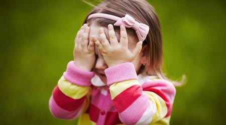 وقتی فرزندتان از خجالت آب می شود