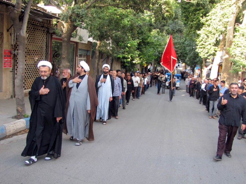 مراسم سینه زنی و عزاداری سالروز شهادت حضرت علی(ع) در هرسین مراسم سینه زنی و عزاداری سالروز شهادت حضرت علی(ع) در هرسین
