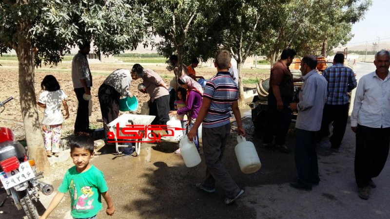 در به در به دنبال آب در چهر هرسین/ وقتی مردم چوب ضعف مدیریت ها را می خورند