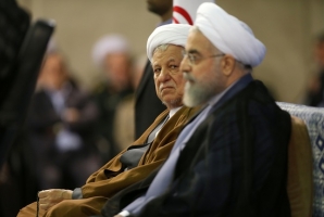 کنایه و انتقاداتی که رنگ و بوی اختلاف دارد/ هاشمی ها علیه روحانی