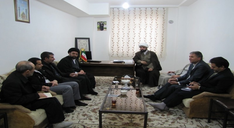 جلسه هماهنگی تجلیل از پیشکسوتان و فعالان قرآنی در هرسین