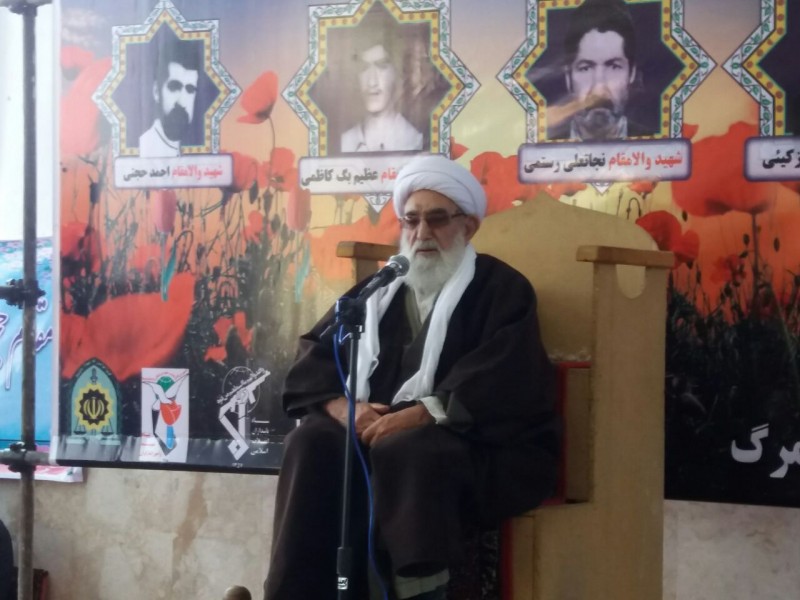 مراسم بزرگداشت آیت الله حجتی ویادواره شهدای روستای تمرگ +تصویر