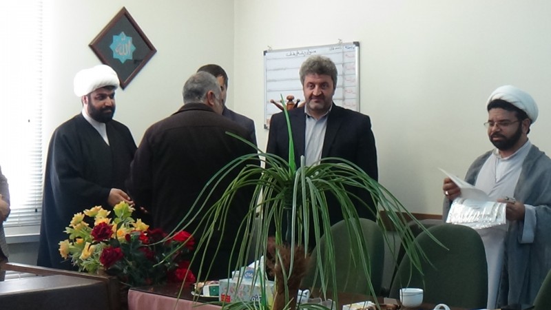 مراسم تجلیل از عاملین زکات شهرستان هرسین  برگزار شد 