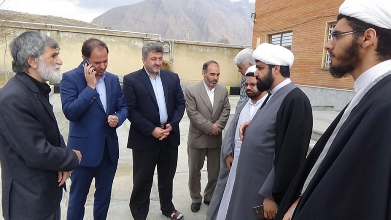 بازدید امام جمعه و فرماندار هرسین از کمیته امداد شهرستان